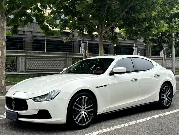 Maserati Ghibli 2015