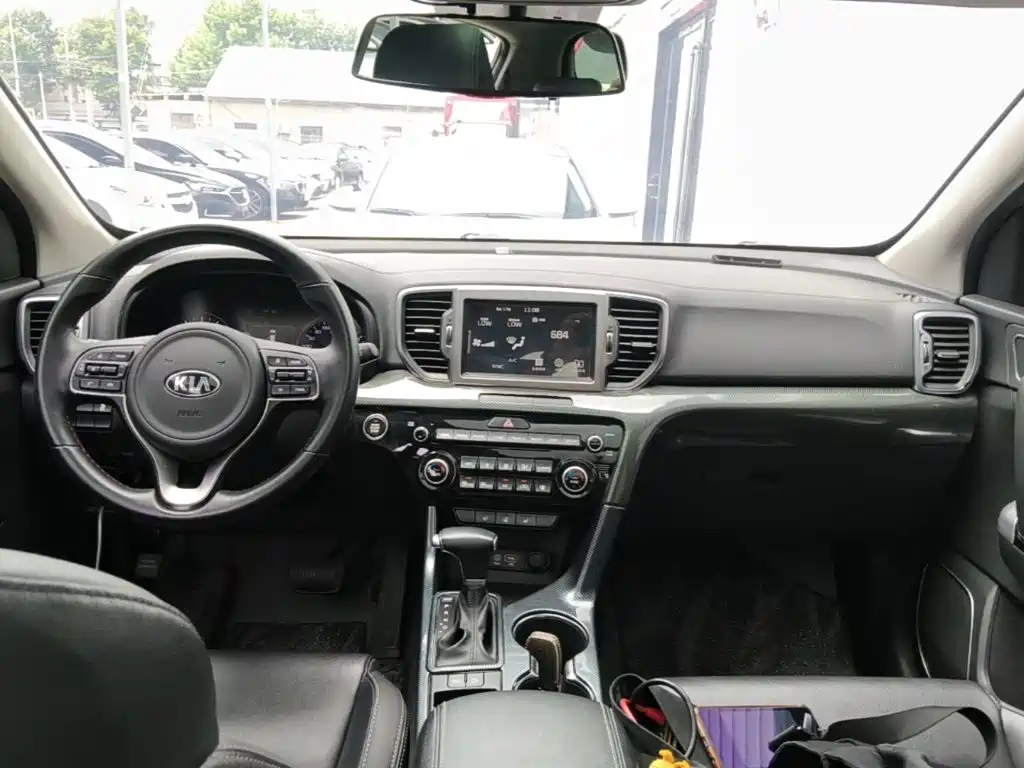 Kia KX5 2017 — фото 10