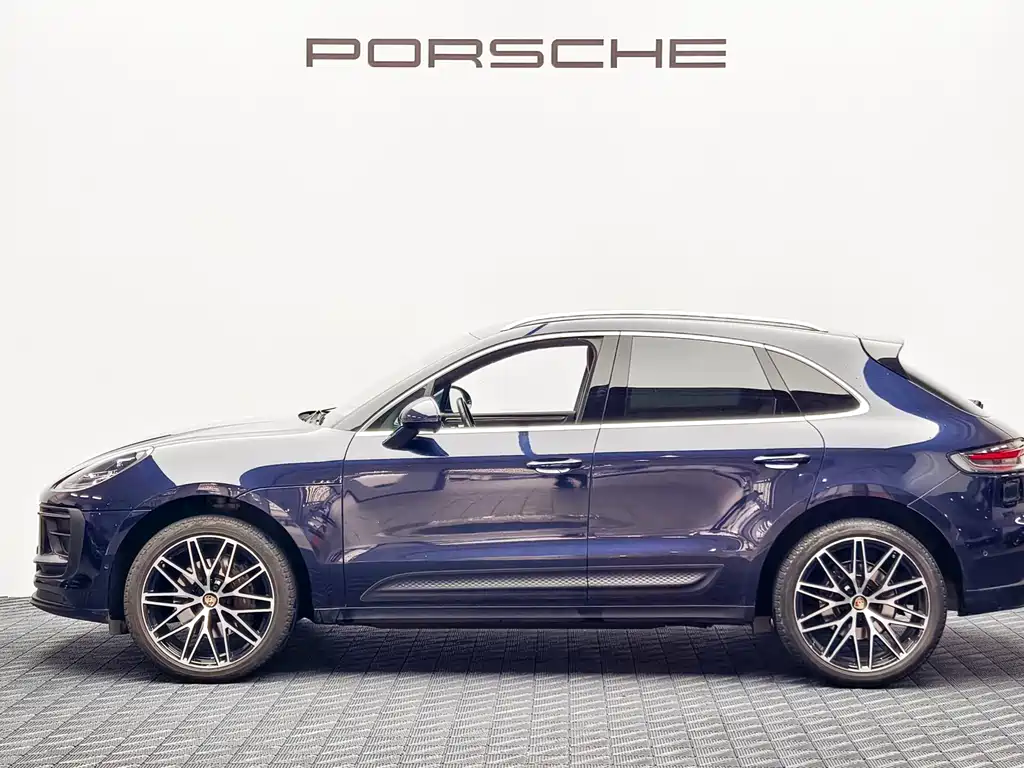 Porsche Macan 2023 — фото 4