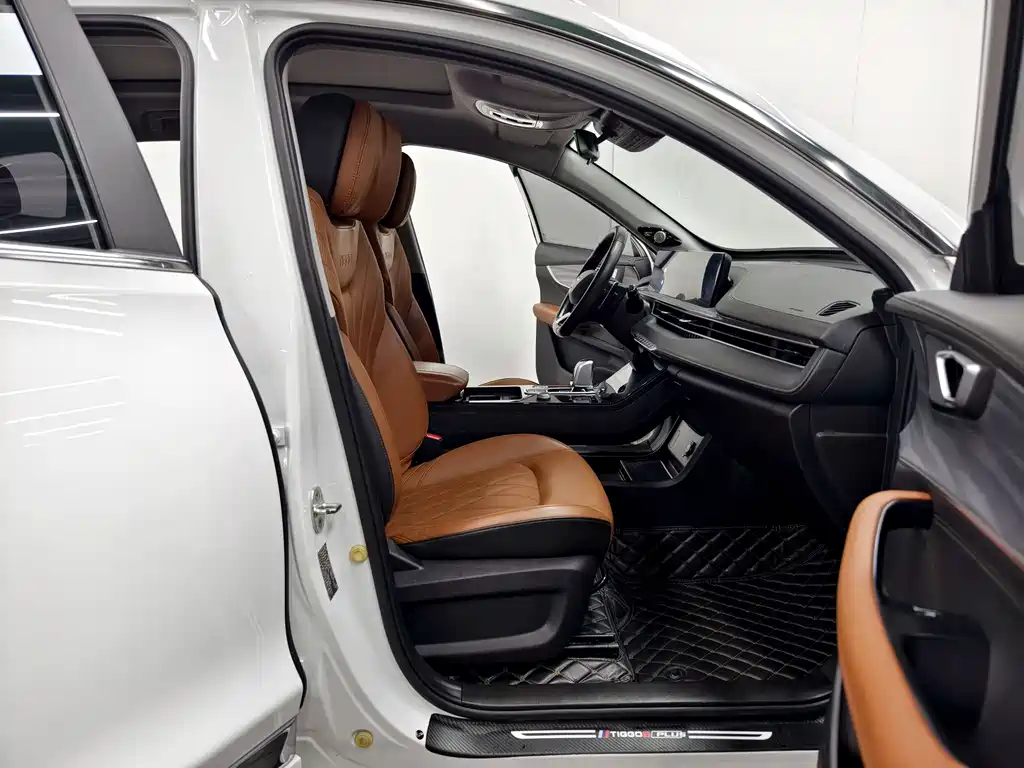 Chery Tiggo 8 PLUS 2021 — фото 14