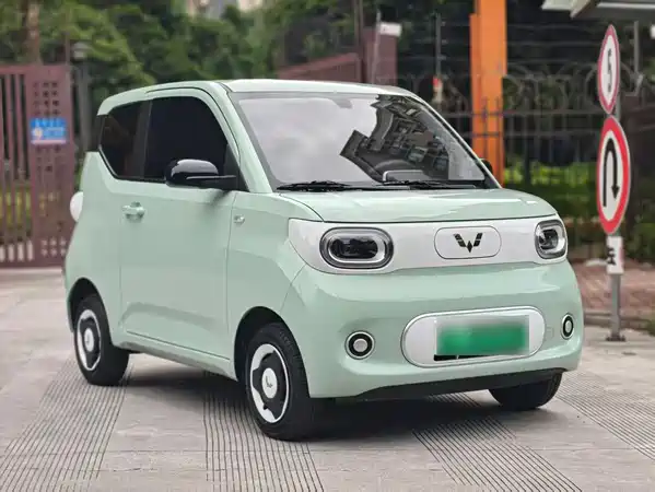 Wuling Hongguang MINIEV 2025