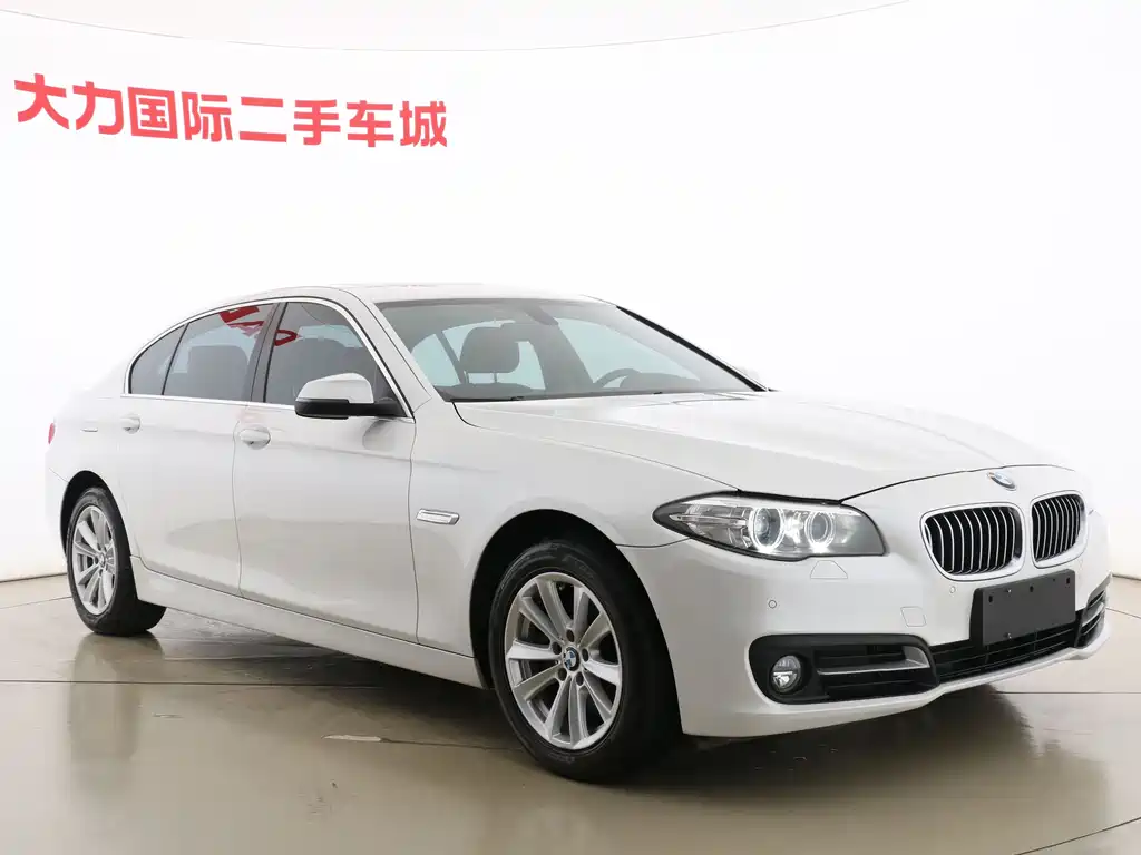 BMW 5 Series 2015 — фото 3