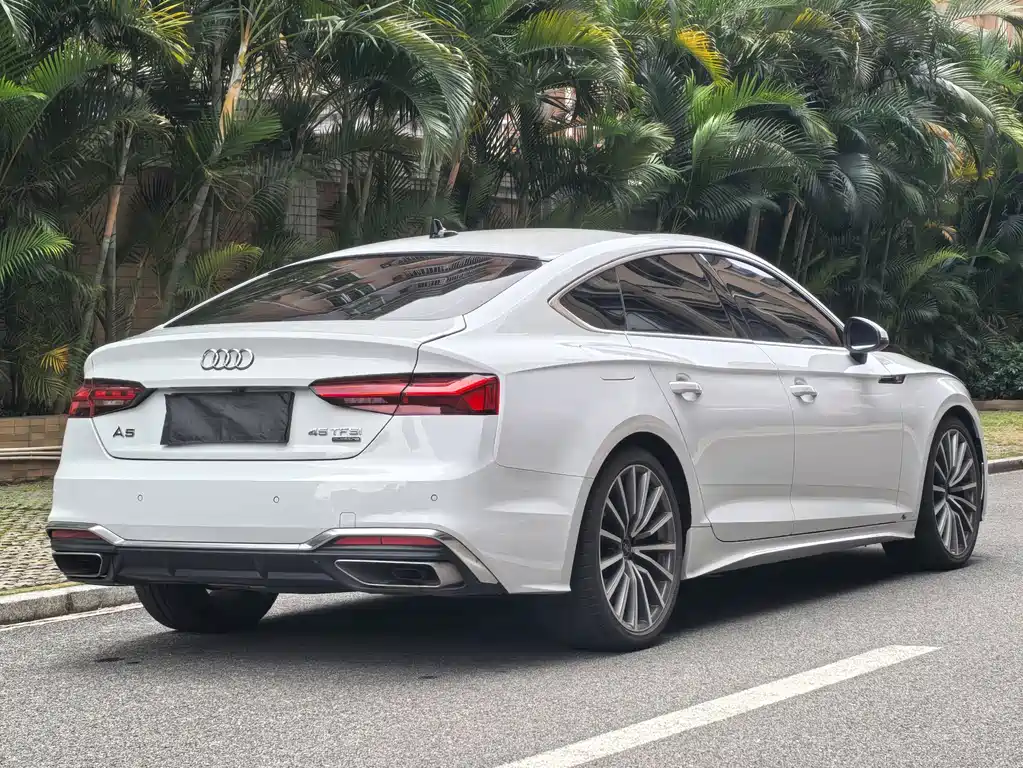 Audi A5 2023 — фото 2