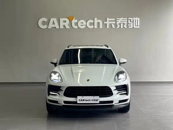 Porsche Macan 2020