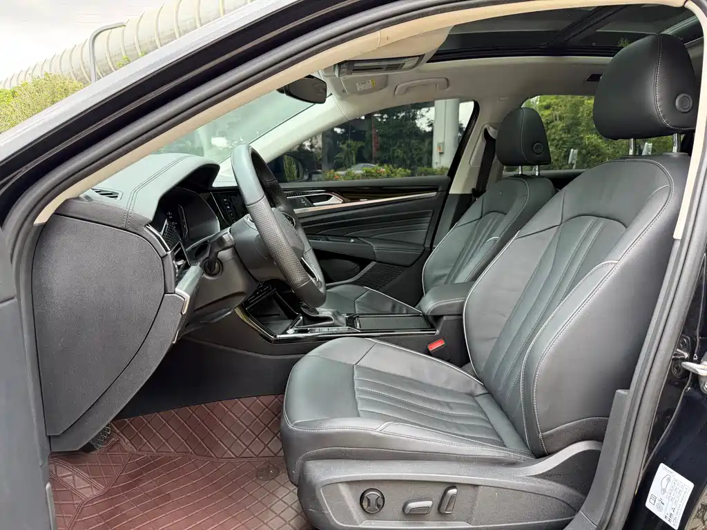 Volkswagen Passat 2022