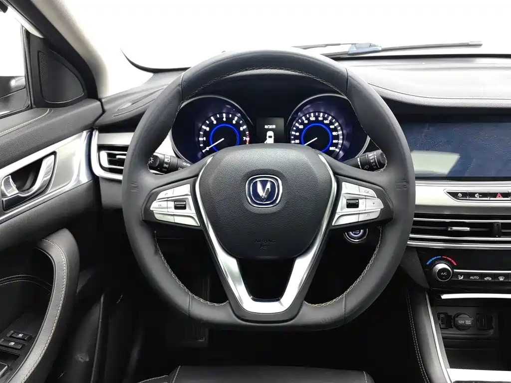 Changan Eado 2019 — фото 11