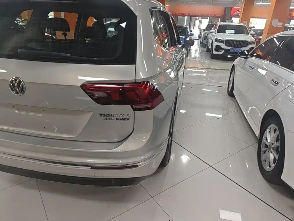 Volkswagen Tiguan L Plug-In Hybrid 2020 — фото 8