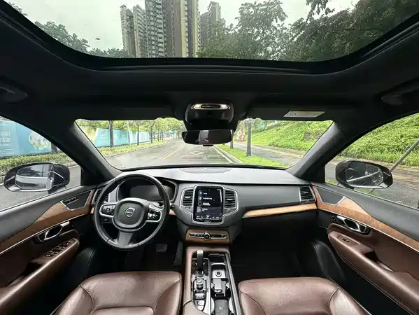Volvo XC90 2021