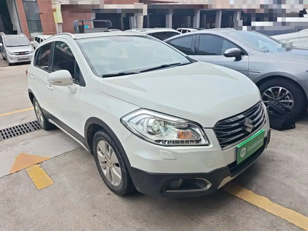 Suzuki S-Cross 2015 — фото 4