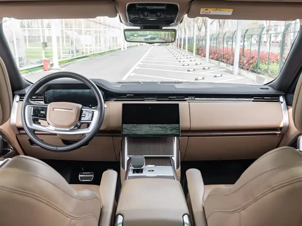 Land Rover Range Rover 2024 — фото 10
