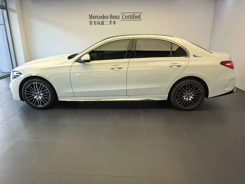 Mercedes-Benz C-Class 2025