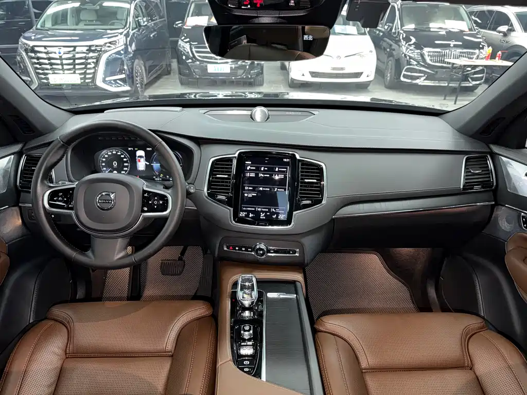Volvo XC90 Plug-In Hybrid 2021 — фото 8