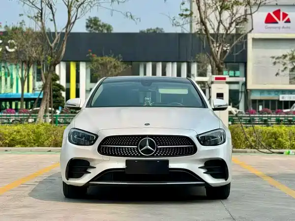Mercedes-Benz E-Class 2023