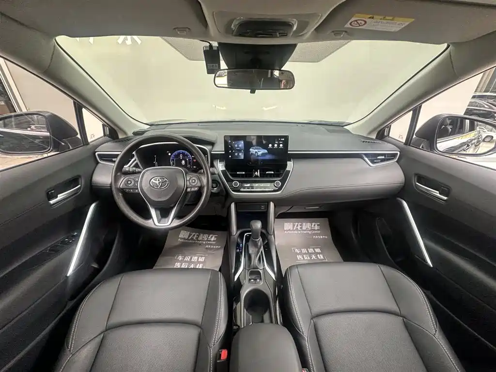 Toyota Frontlander 2024