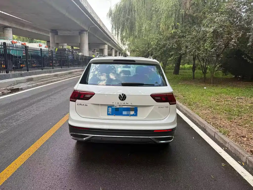 Volkswagen Tiguan L 2023