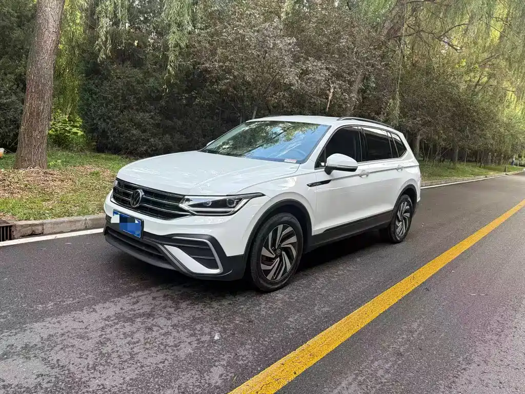 Volkswagen Tiguan L 2023