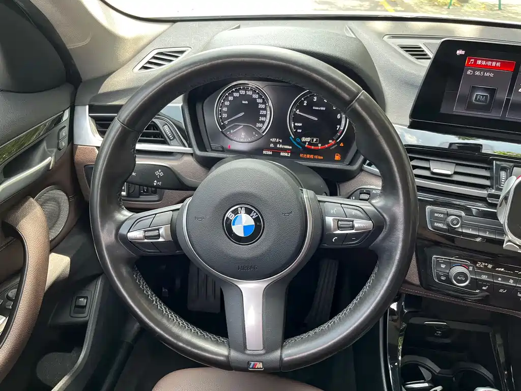 BMW X1 2021 — фото 9