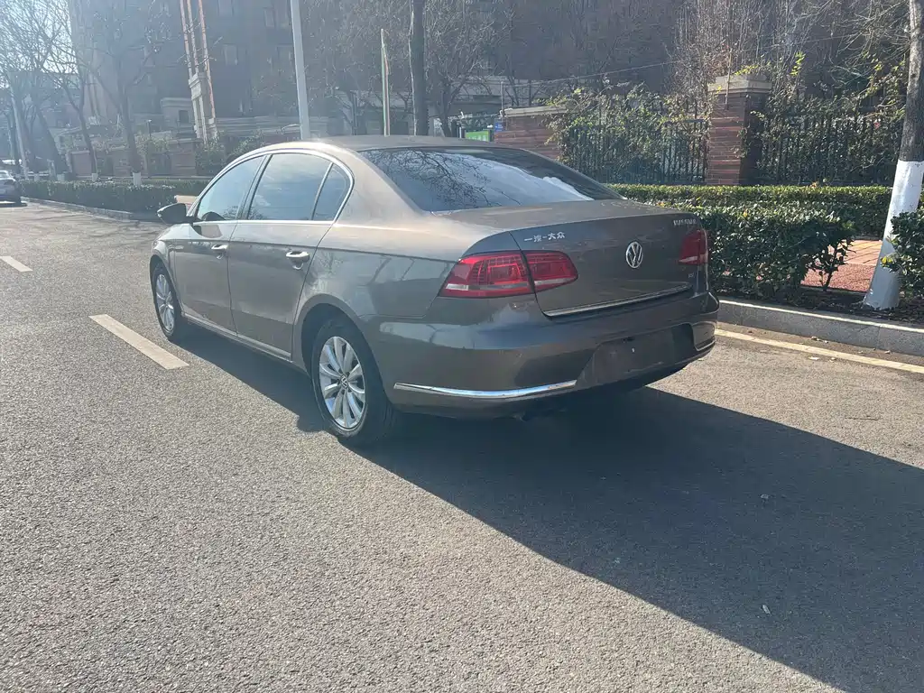 Volkswagen Magotan 2013