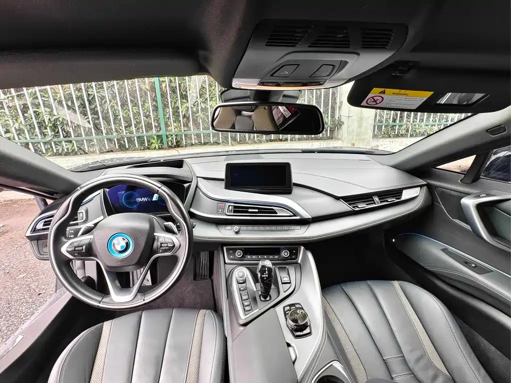 BMW i8 2018 — фото 19