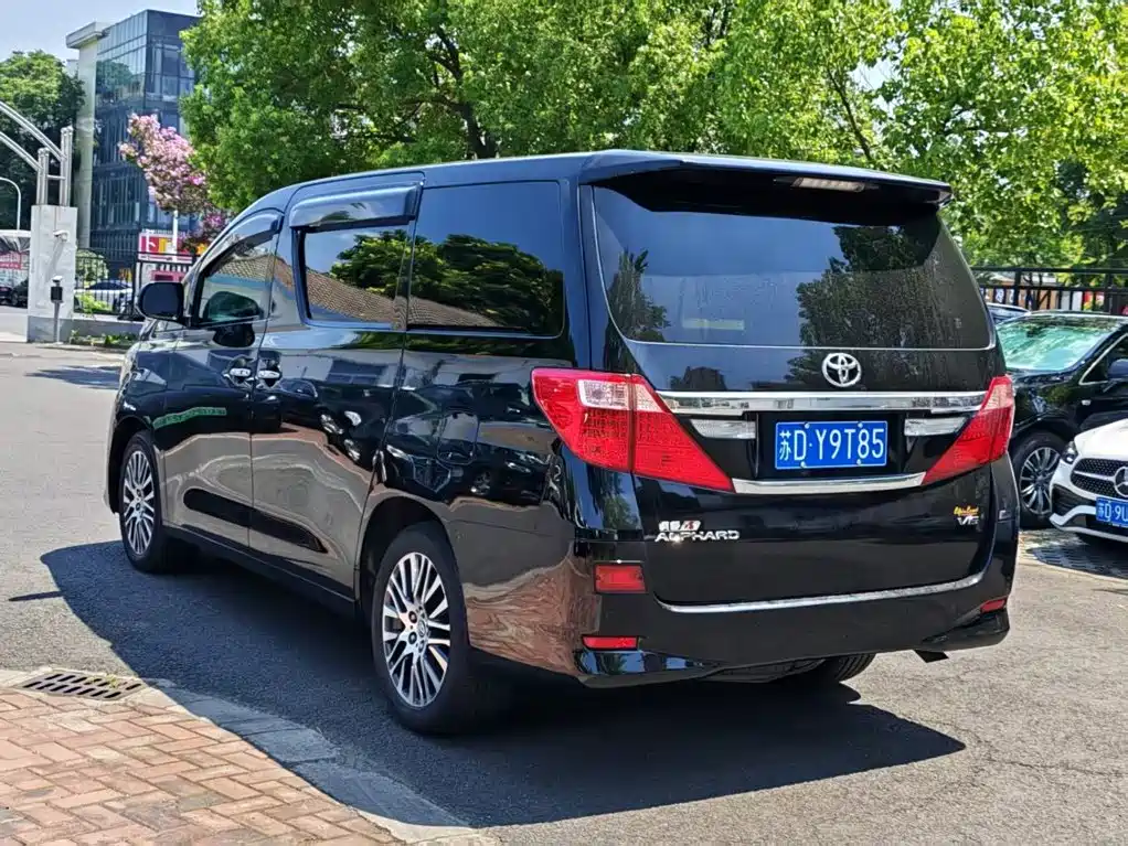 Toyota Alphard 2014 — фото 4