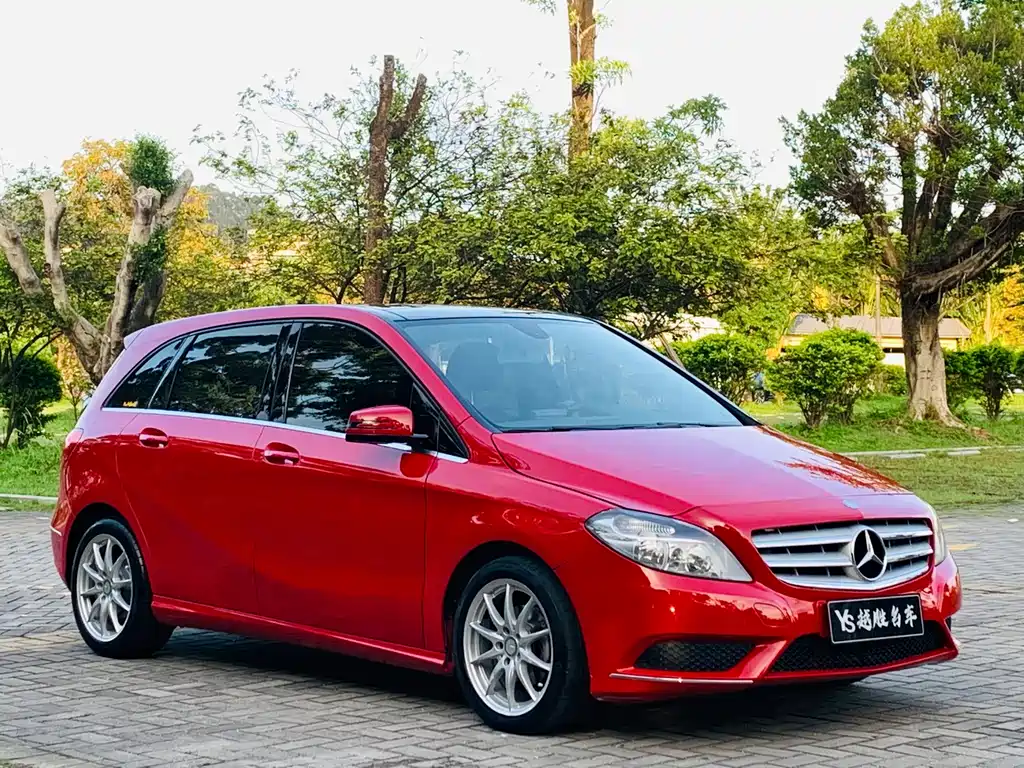 Mercedes-Benz B-Class 2013