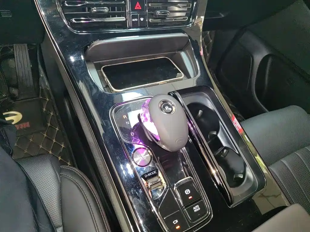 GAC Motor Trumpchi M8 2024 — фото 10