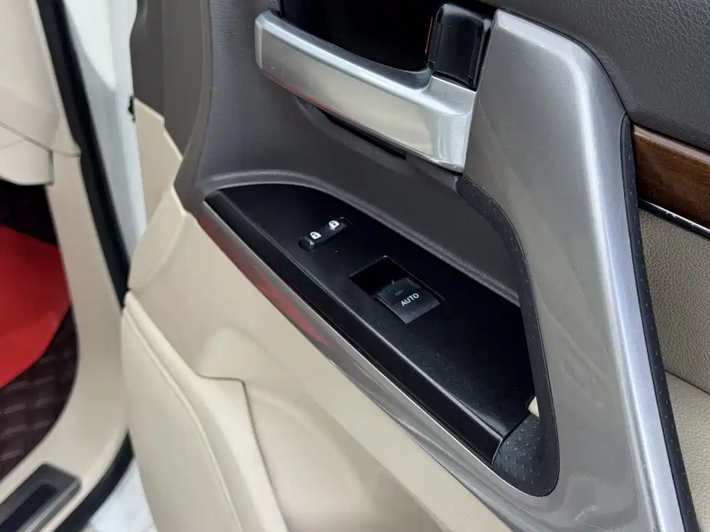Toyota Land Cruiser 2019 — фото 21