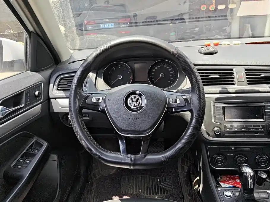 Volkswagen Gran Lavida 2017 — фото 15