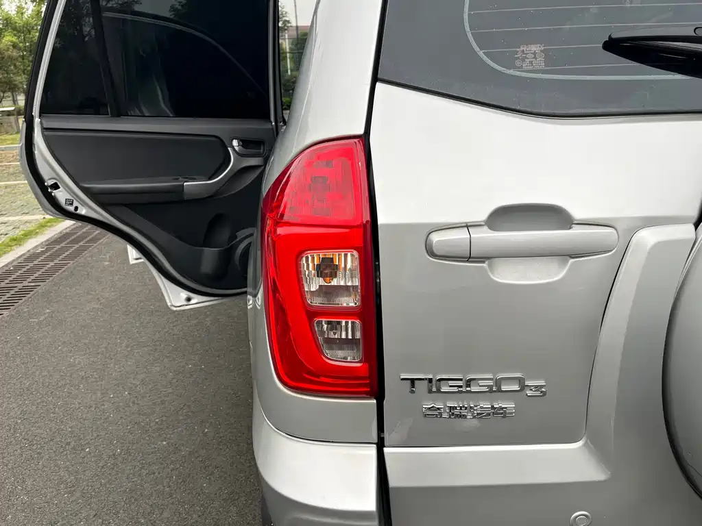 Chery Tiggo 3 2015 — фото 21