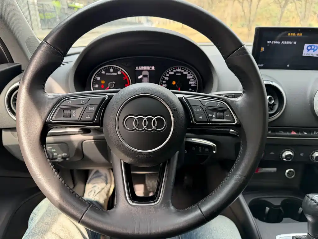 Audi A3 2019 — фото 13