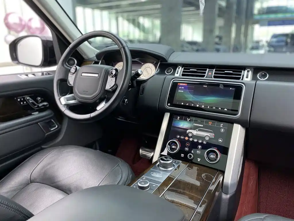 Land Rover Range Rover 2022 — фото 12