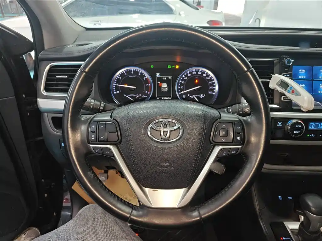 Toyota Highlander 2019 — фото 11