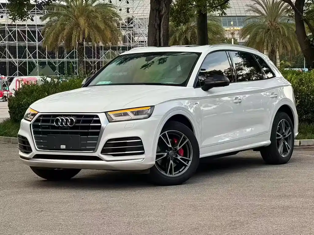 Audi Q5L 2020 — фото 2