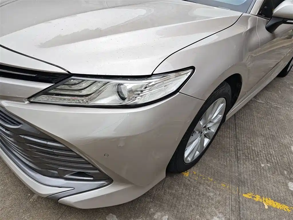 Toyota Camry 2020 — фото 18