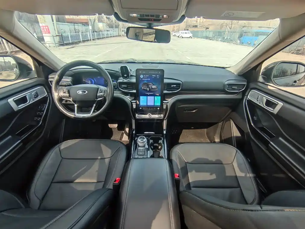 Ford Explorer 2021 — фото 12