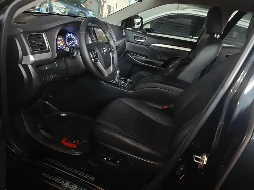 Toyota Highlander 2019 — фото 15