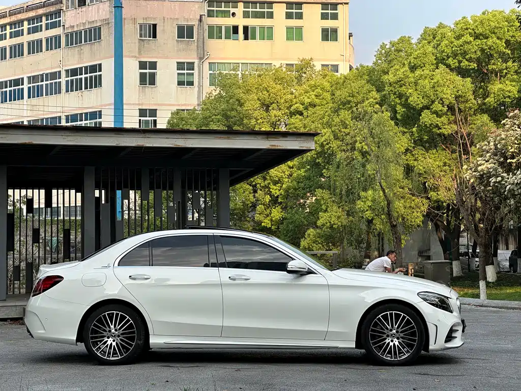 Mercedes-Benz C-Class 2020