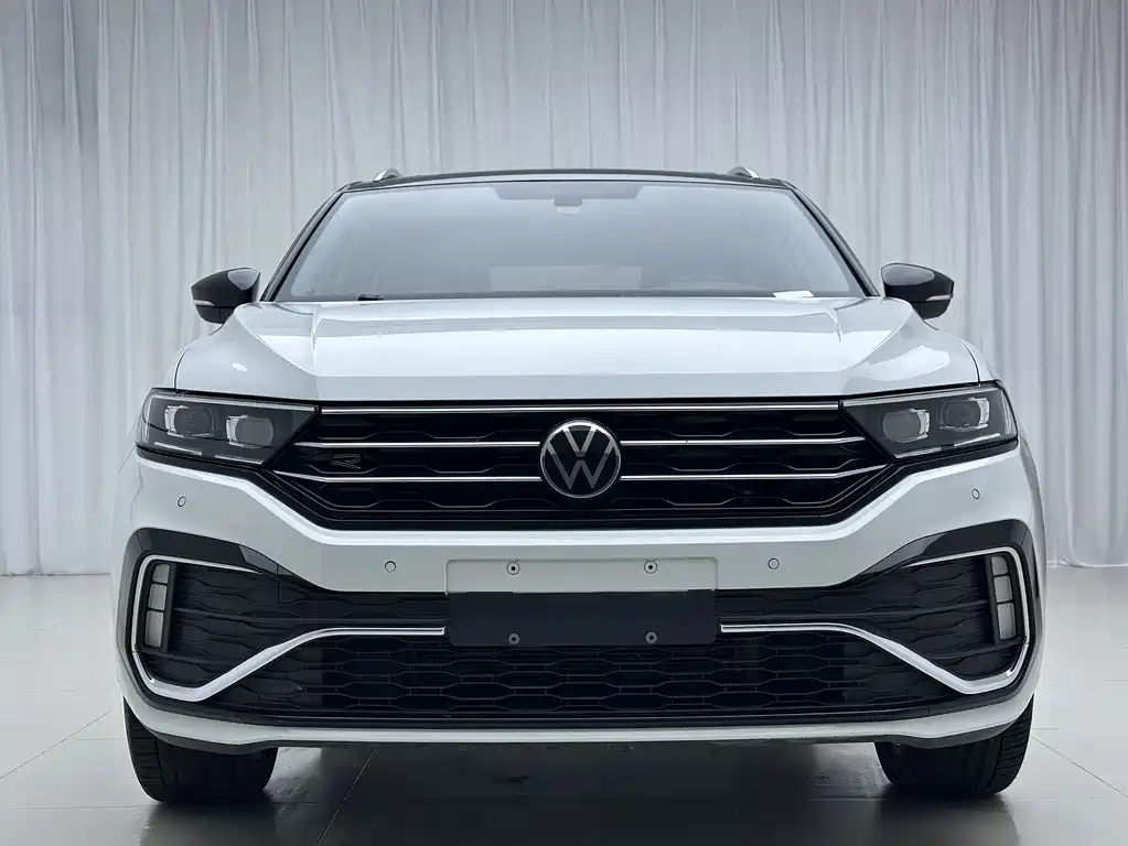 Volkswagen T-Roc 2023 — фото 2