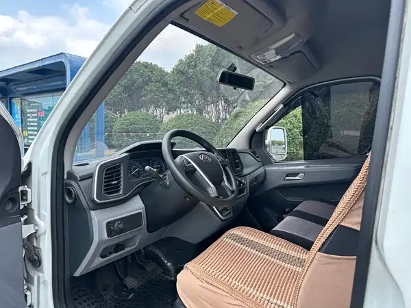 Maxus V80 2022