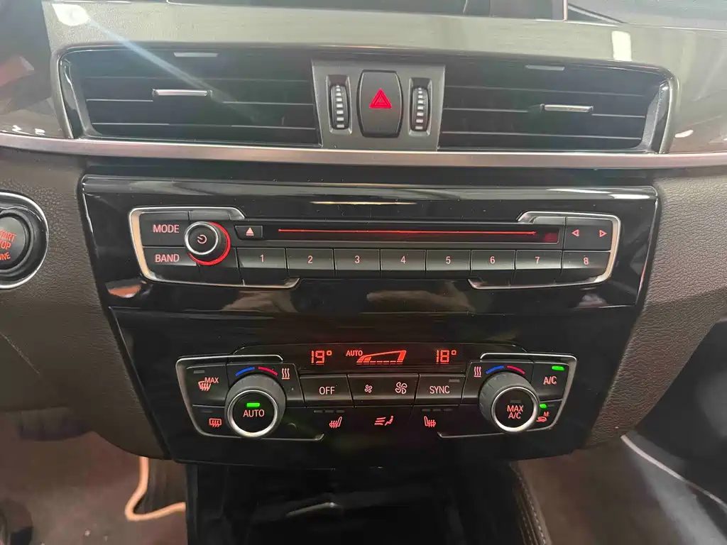BMW X1 2017 — фото 10
