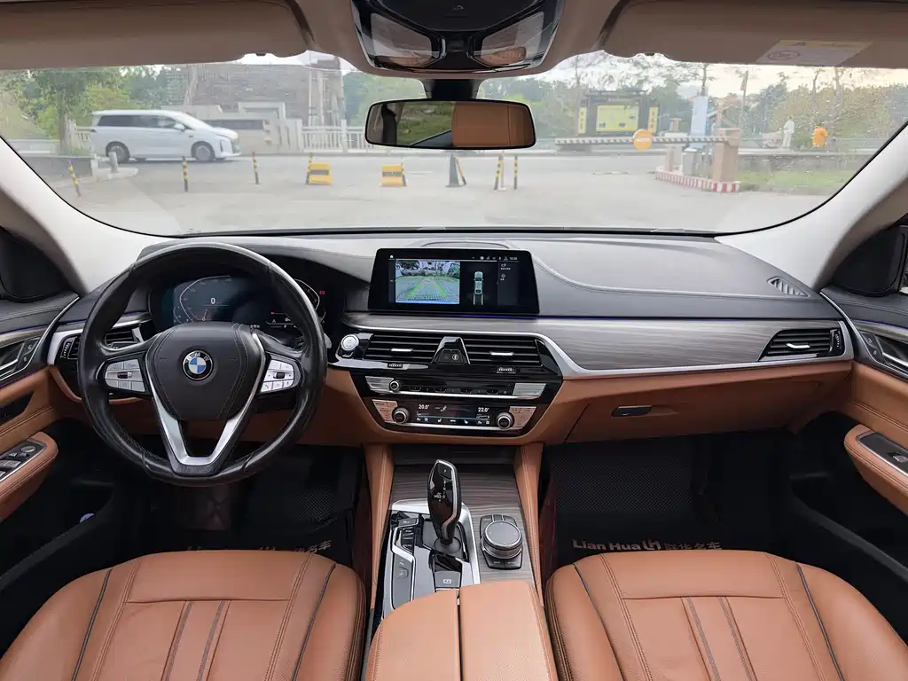 BMW 6 Series GT 2020 — фото 15