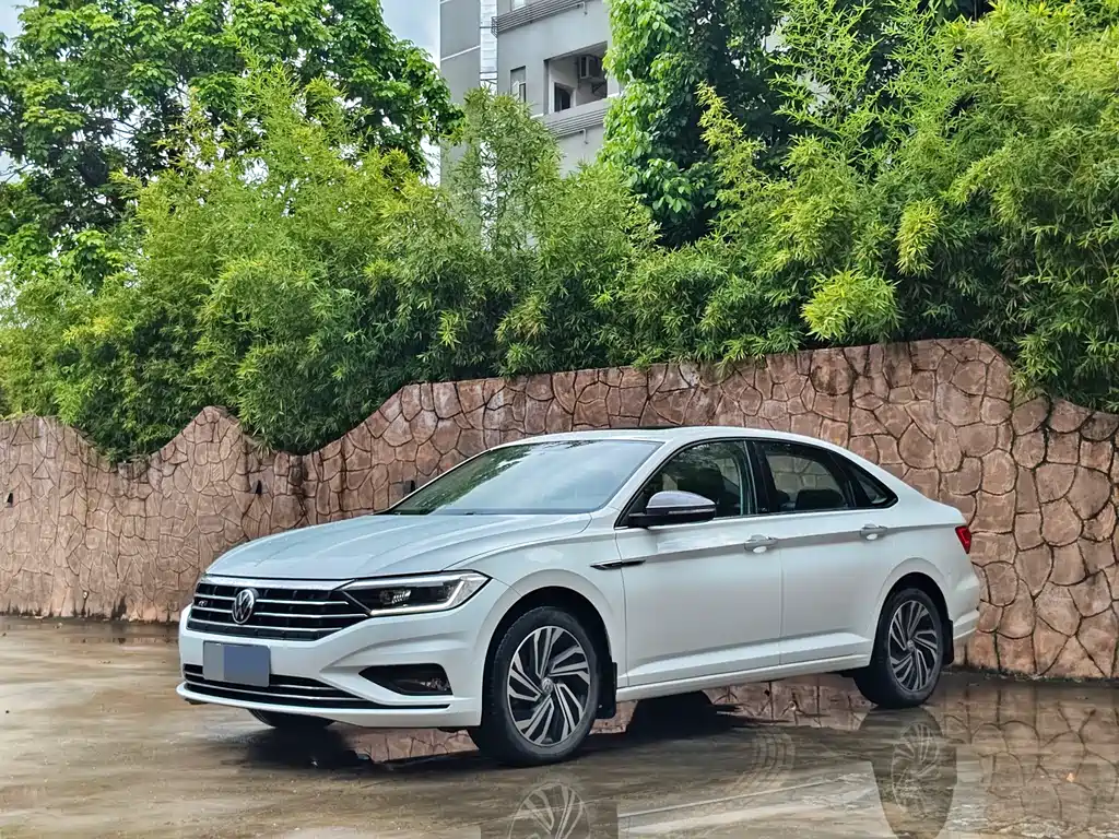Volkswagen Sagitar 2022
