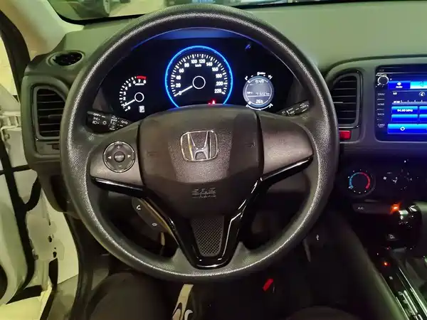 Honda Vezel 2016