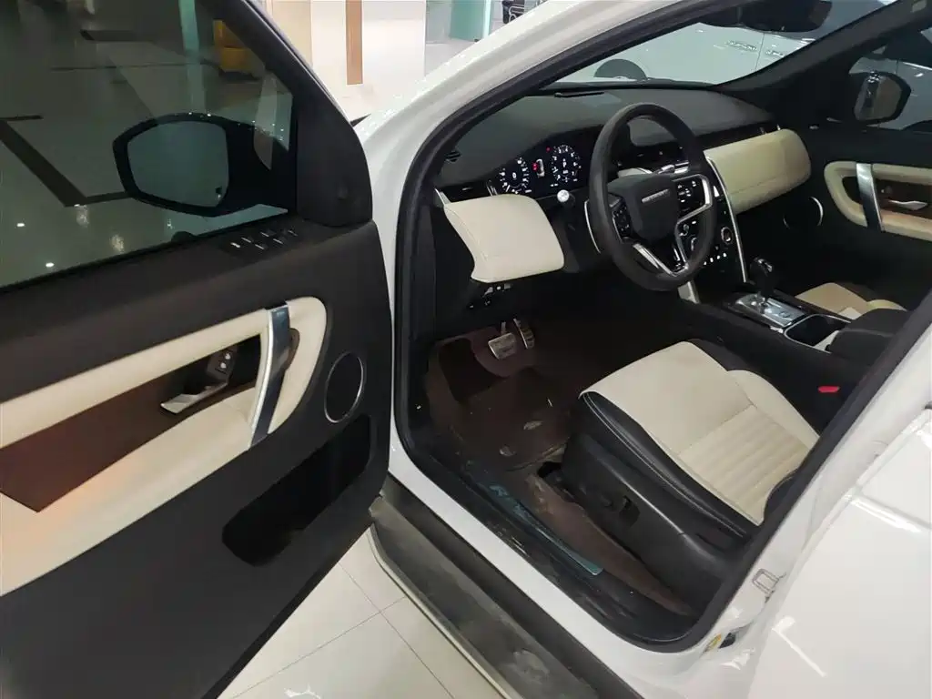 Land Rover Discovery Sport 2022 — фото 16