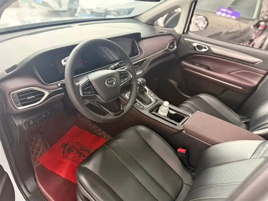 GAC Motor Trumpchi M6 2022 — фото 4