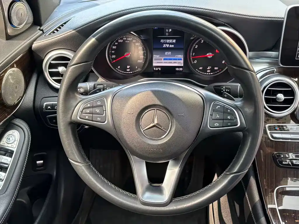 Mercedes-Benz GLC 2017 — фото 12