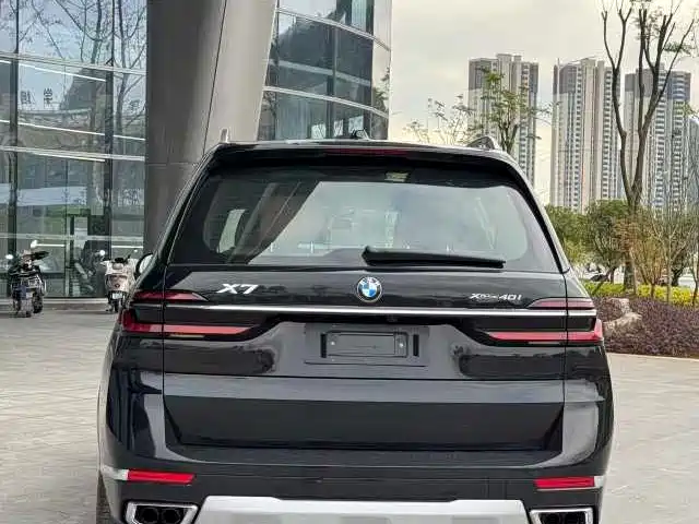 BMW X7 2025 — фото 8