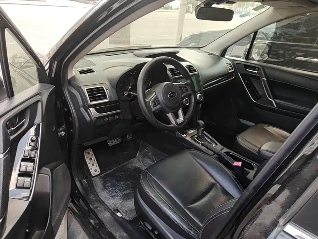 Subaru Forester 2016 — фото 16
