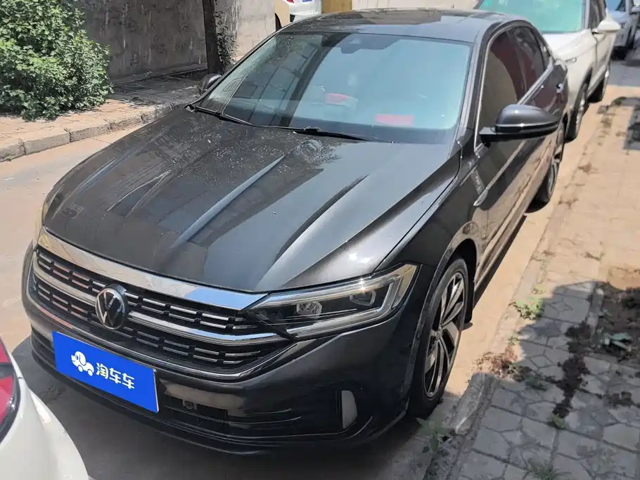 Volkswagen Sagitar 2022