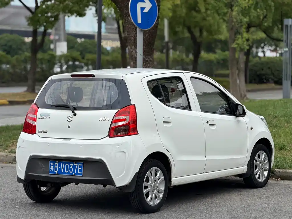 Suzuki Alto 2013 — фото 5